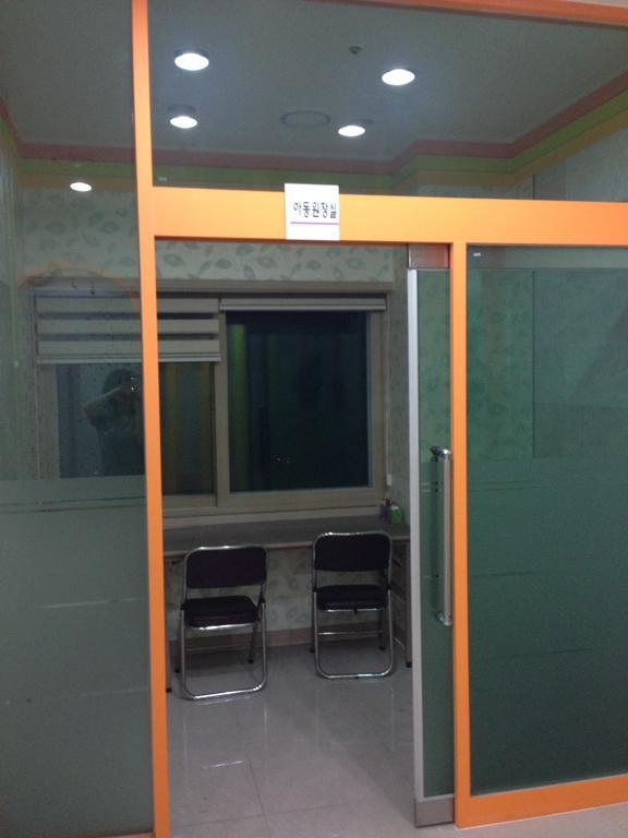 Champ Hostel Μπουσάν Εξωτερικό φωτογραφία