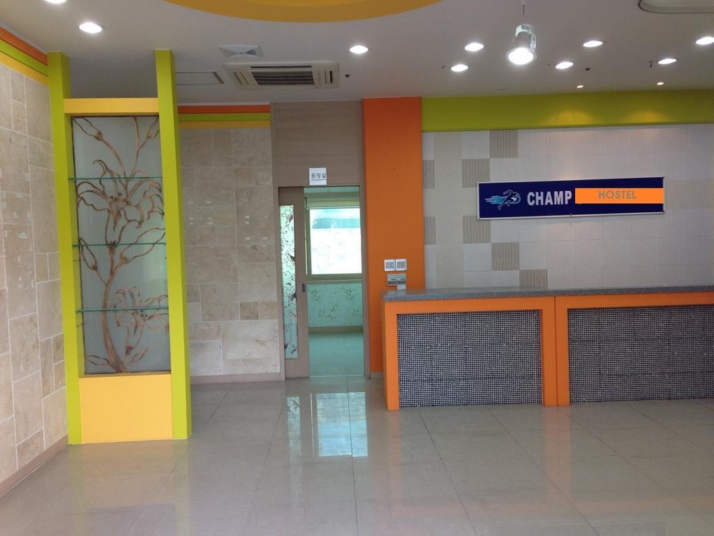 Champ Hostel Μπουσάν Εξωτερικό φωτογραφία